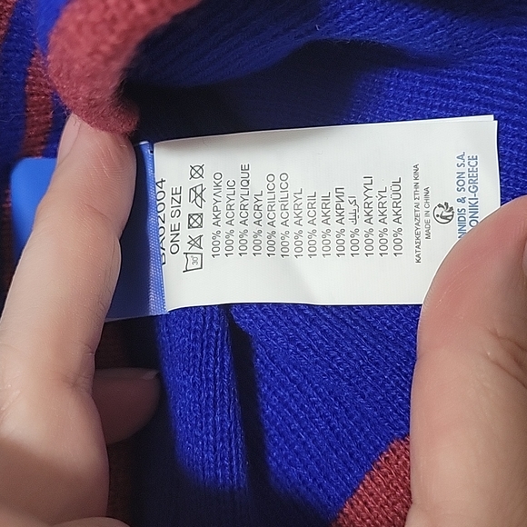 FCBARCELONA Knit Beanie One Size Unisex Blue and Red NWT - Picture 10 of 13